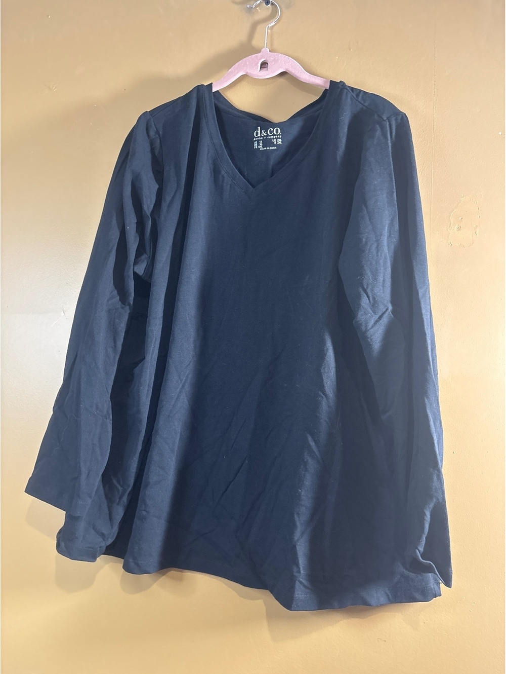 HC1191 d&co. Black Long Sleeve V-Neck Shirt XXL